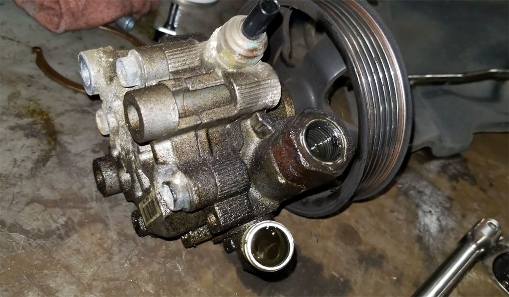 Power steering pump.
