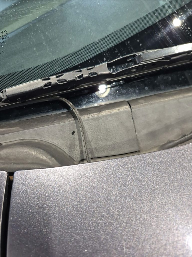 Torn windshield wipers on Honda CR-V.
